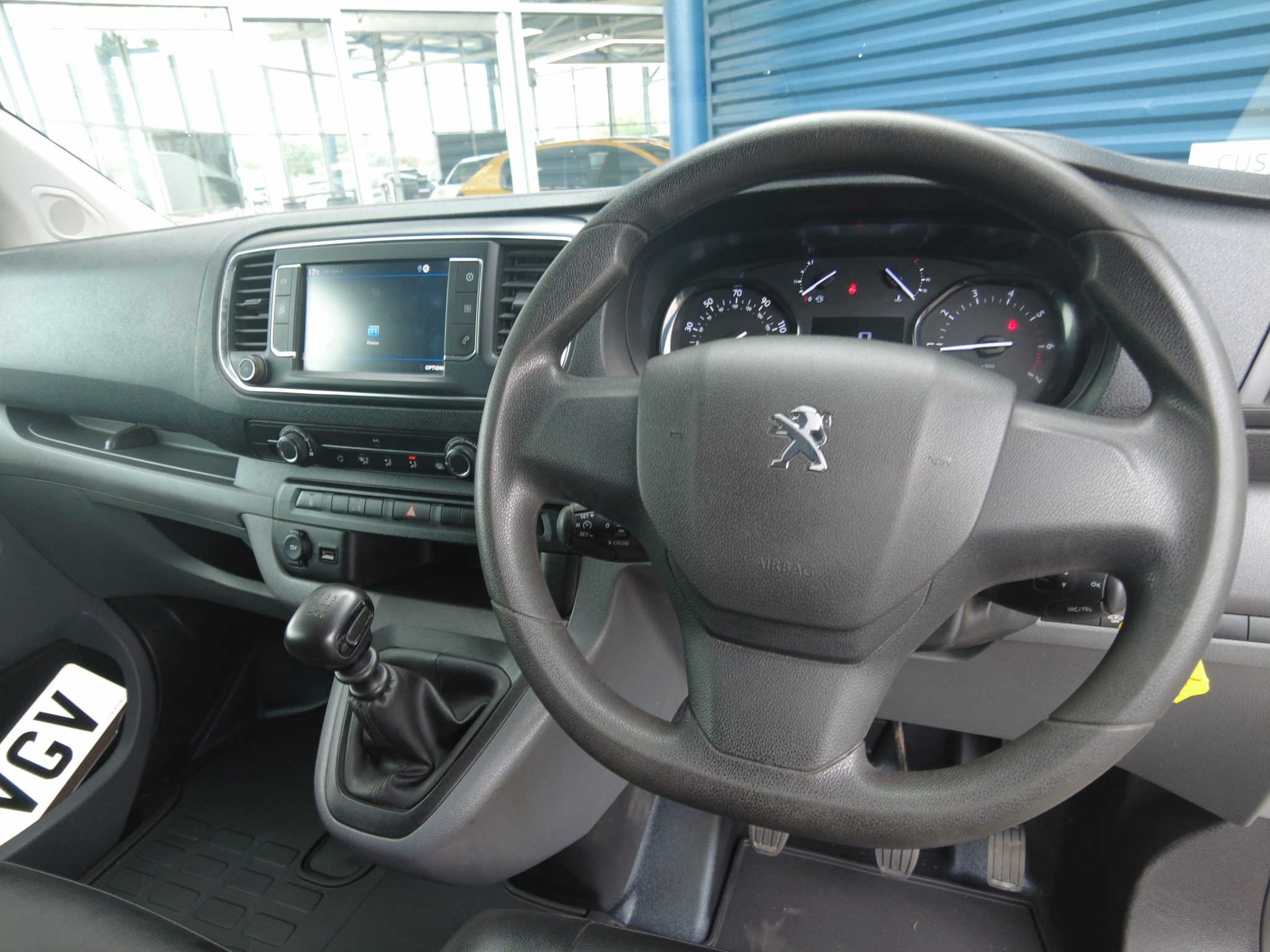 Peugeot Expert Pro Van